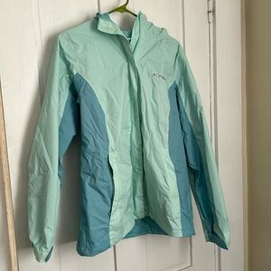 Columbia Omni-tech waterproof breathable jacket. Size large
